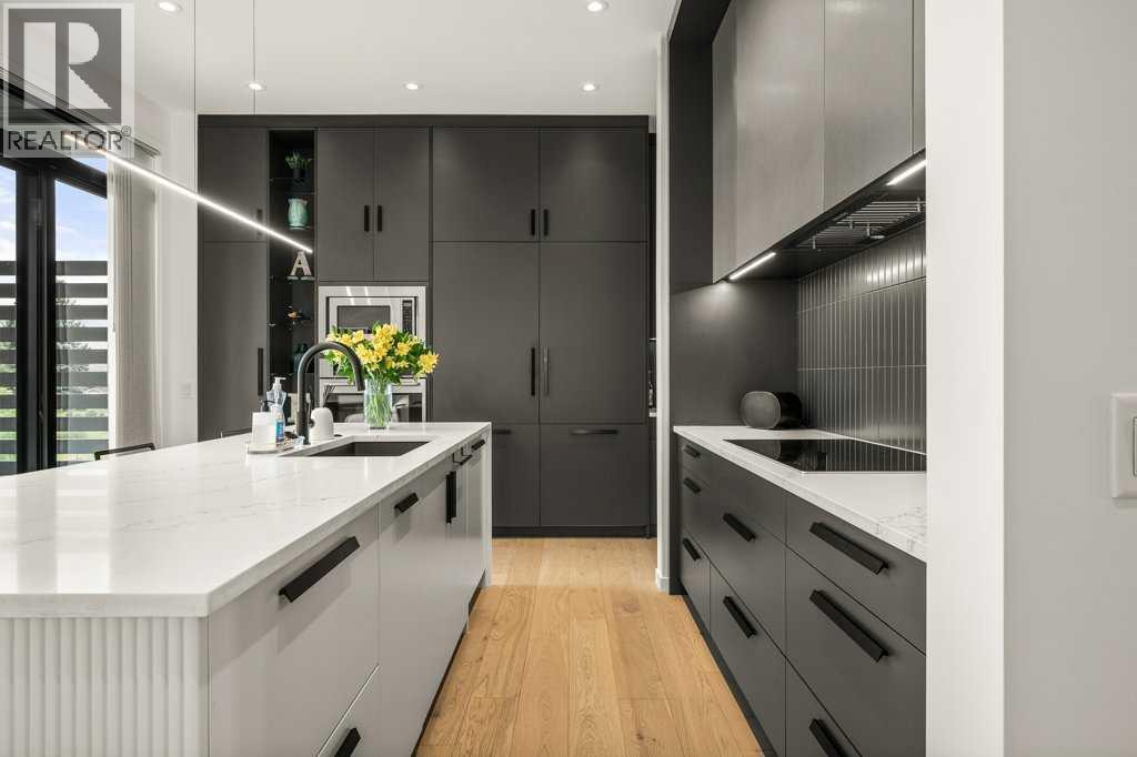 Photo 12 of 2226 8 Street Ne, Calgary AB