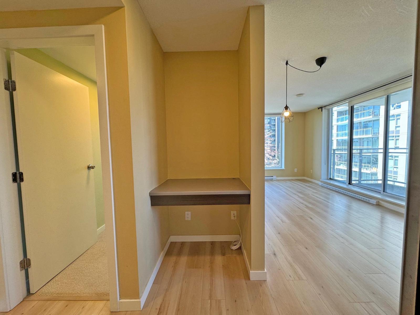 Photo 8 of 802 13325 102 A Avenue, Surrey BC