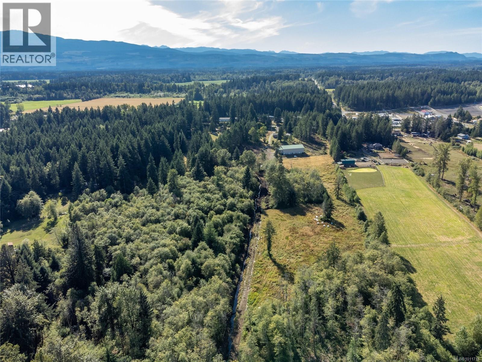 8598 Island Hwy N, Black Creek