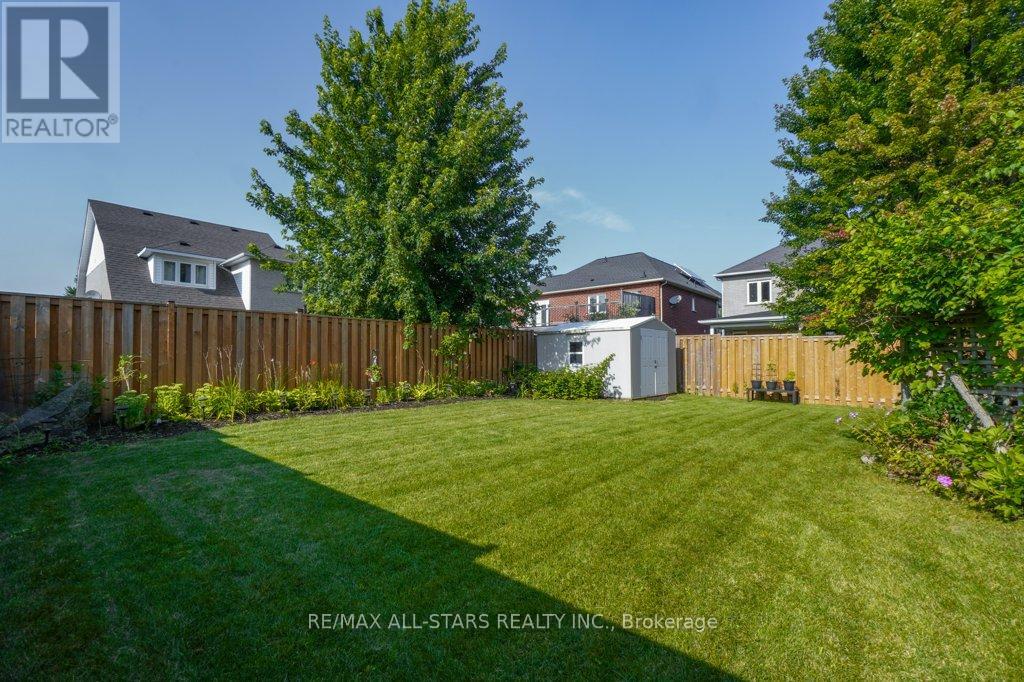 Photo 40 of 67 Rosena Lane, Uxbridge ON