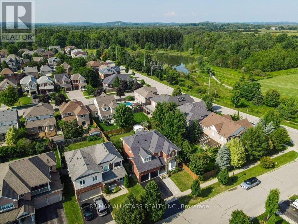 Photo 47 of 67 Rosena Lane, Uxbridge ON