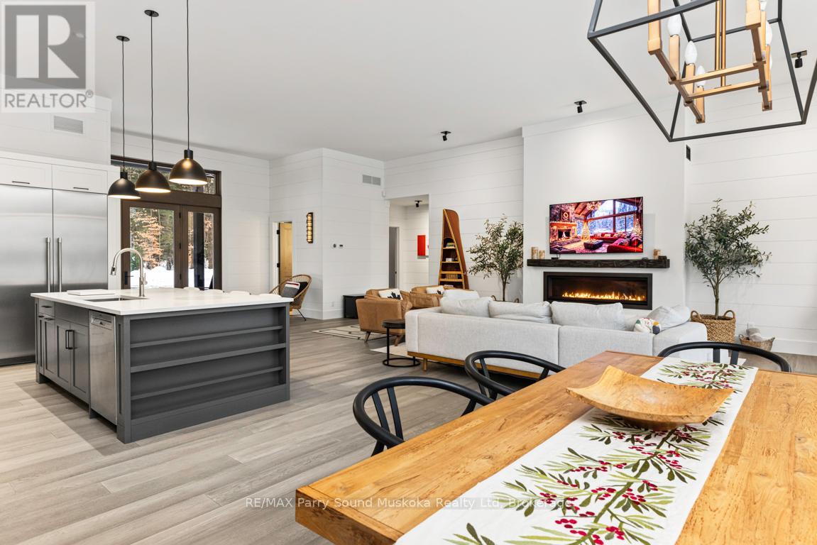 Photo 12 of 309 141 Highway, Seguin ON