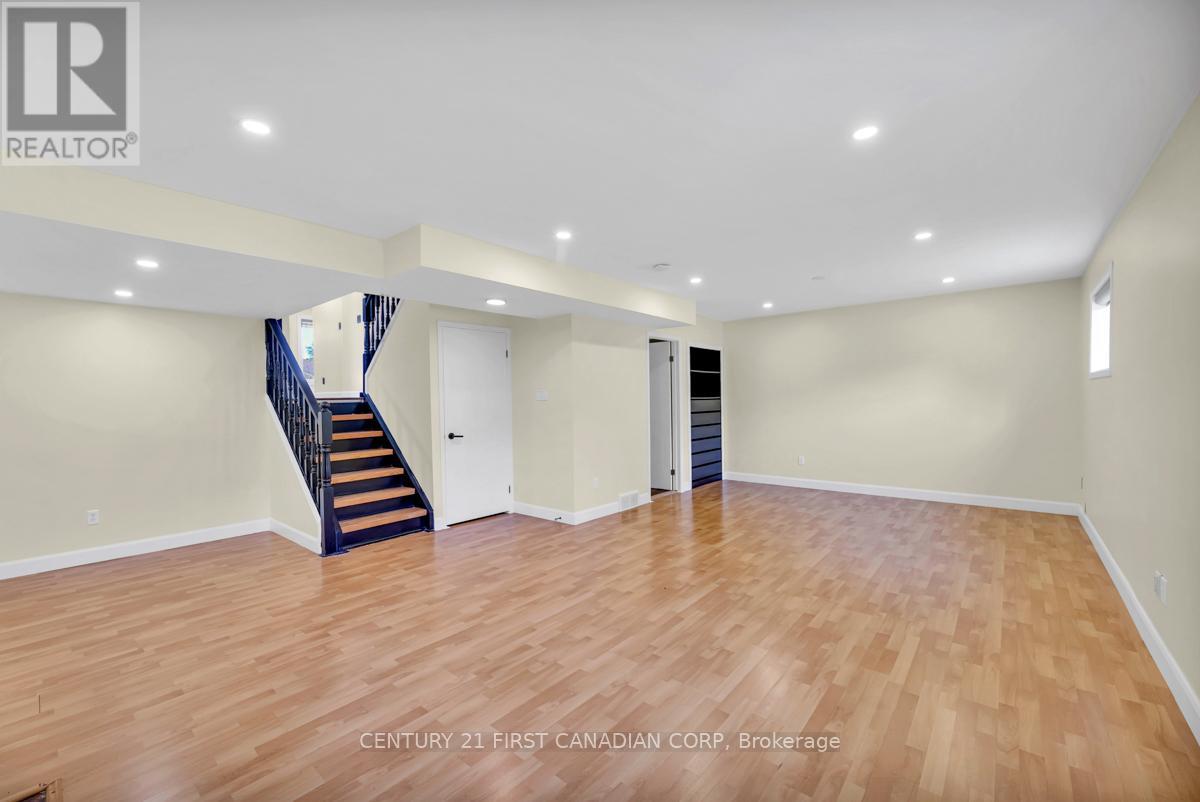 Photo 10 of 115 Josselyn Drive, London South ON