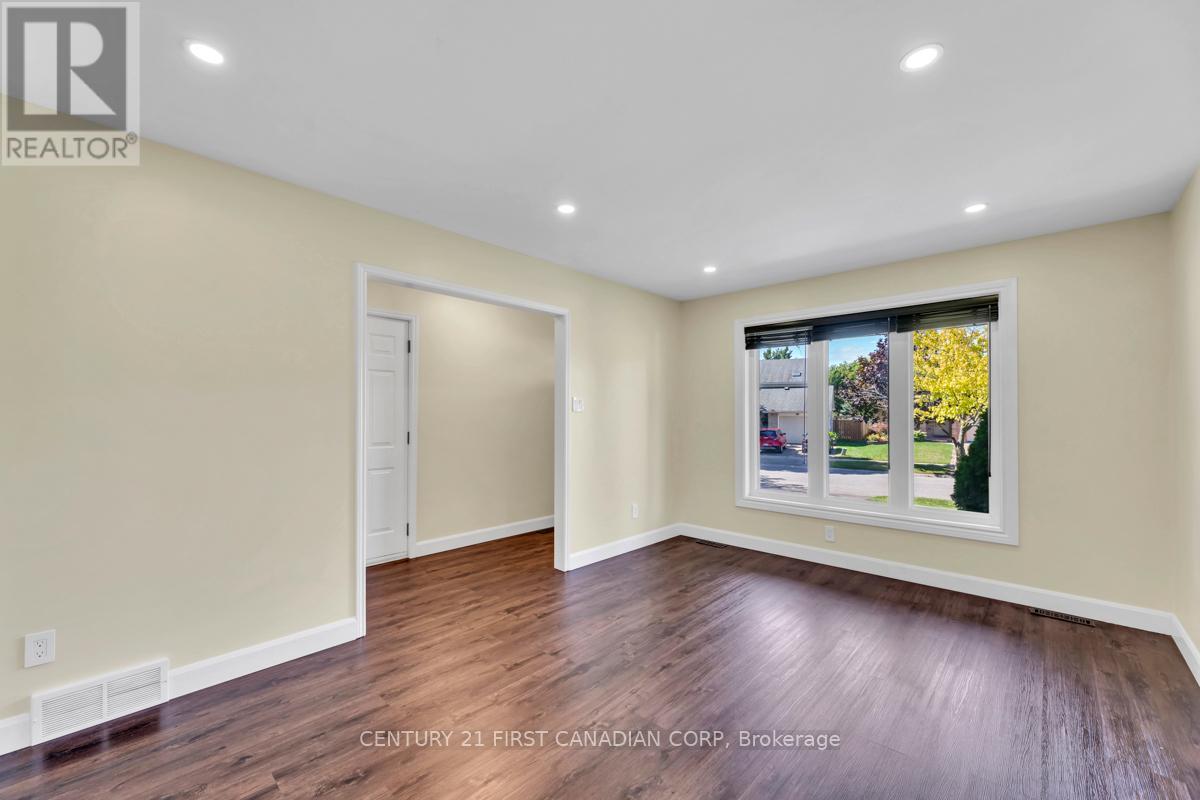 Photo 21 of 115 Josselyn Drive, London South ON