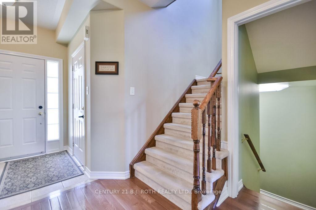 Photo 11 of 5 Stuart Avenue, Barrie ON