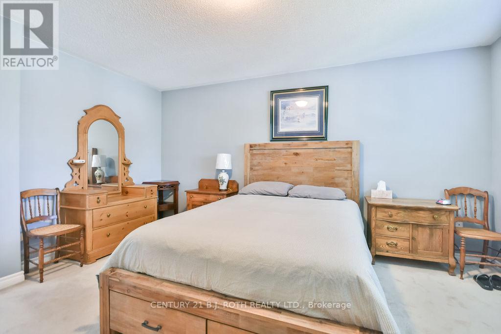 Photo 16 of 5 Stuart Avenue, Barrie ON