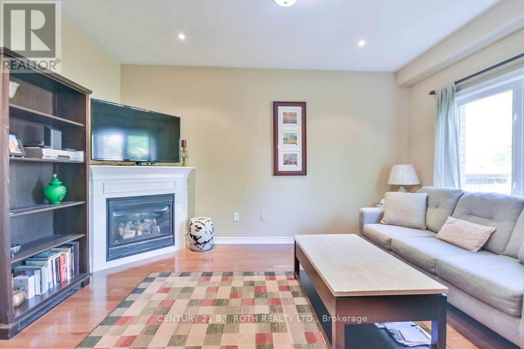Photo 3 of 5 Stuart Avenue, Barrie ON