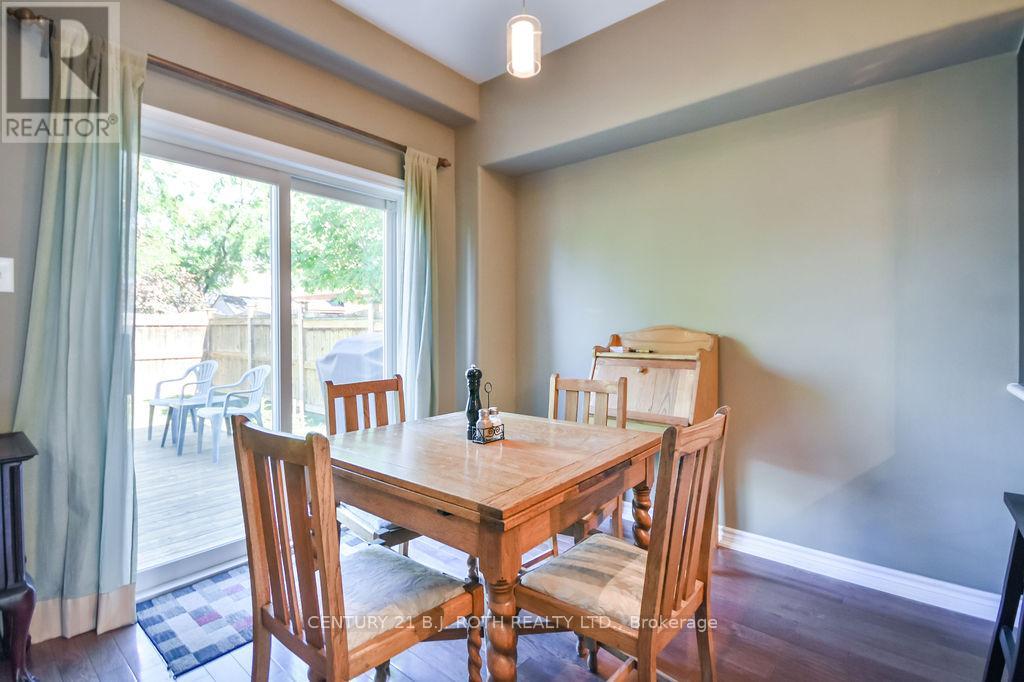Photo 6 of 5 Stuart Avenue, Barrie ON