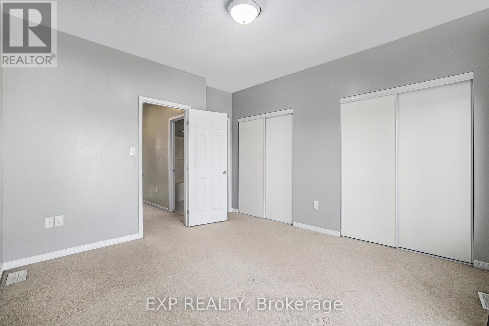 Photo 12 of 13 250 Shanly Private, Ottawa ON
