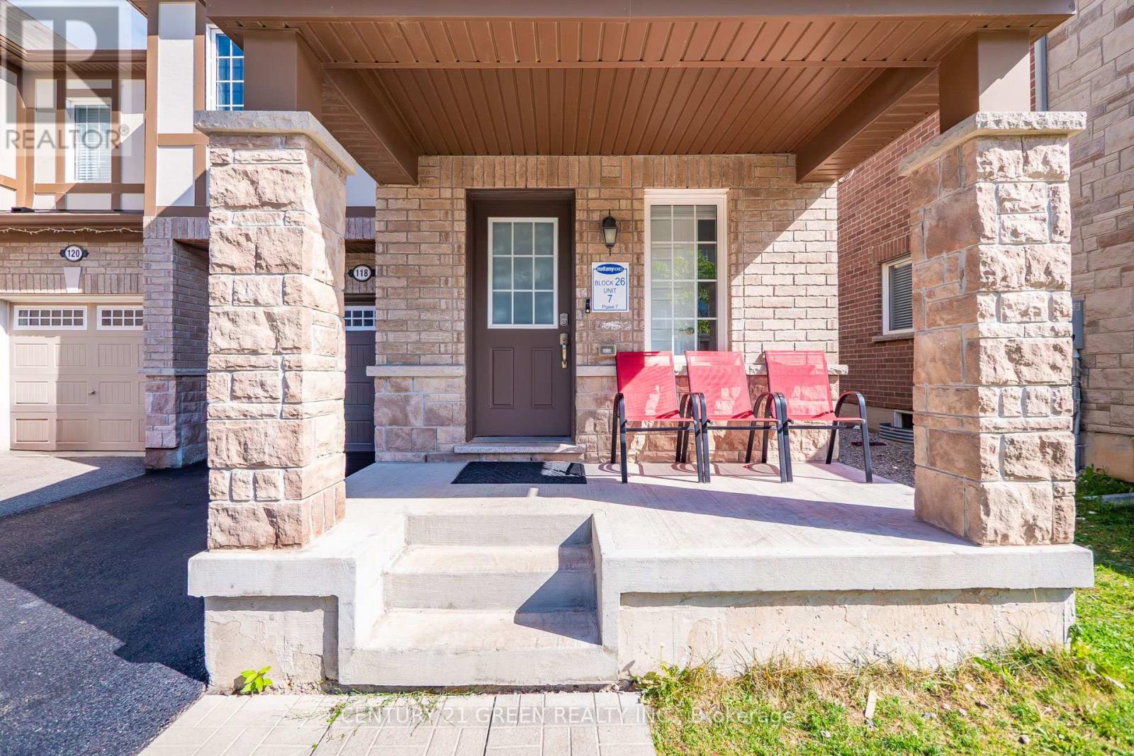 Photo 3 of 118 Bond Head Court, Milton ON