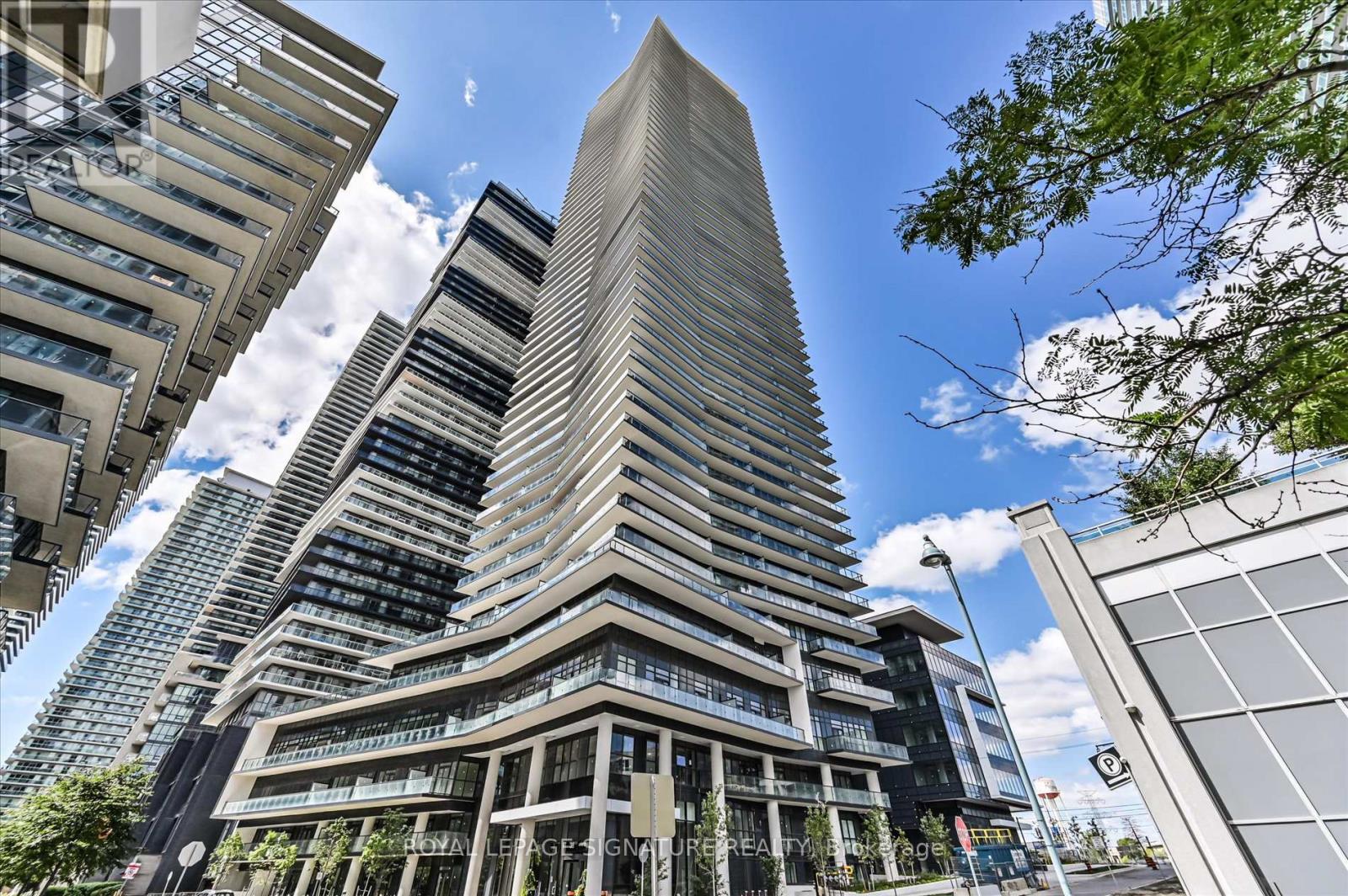 Photo 1 of 3306 38 Annie Craig Drive, Toronto ON