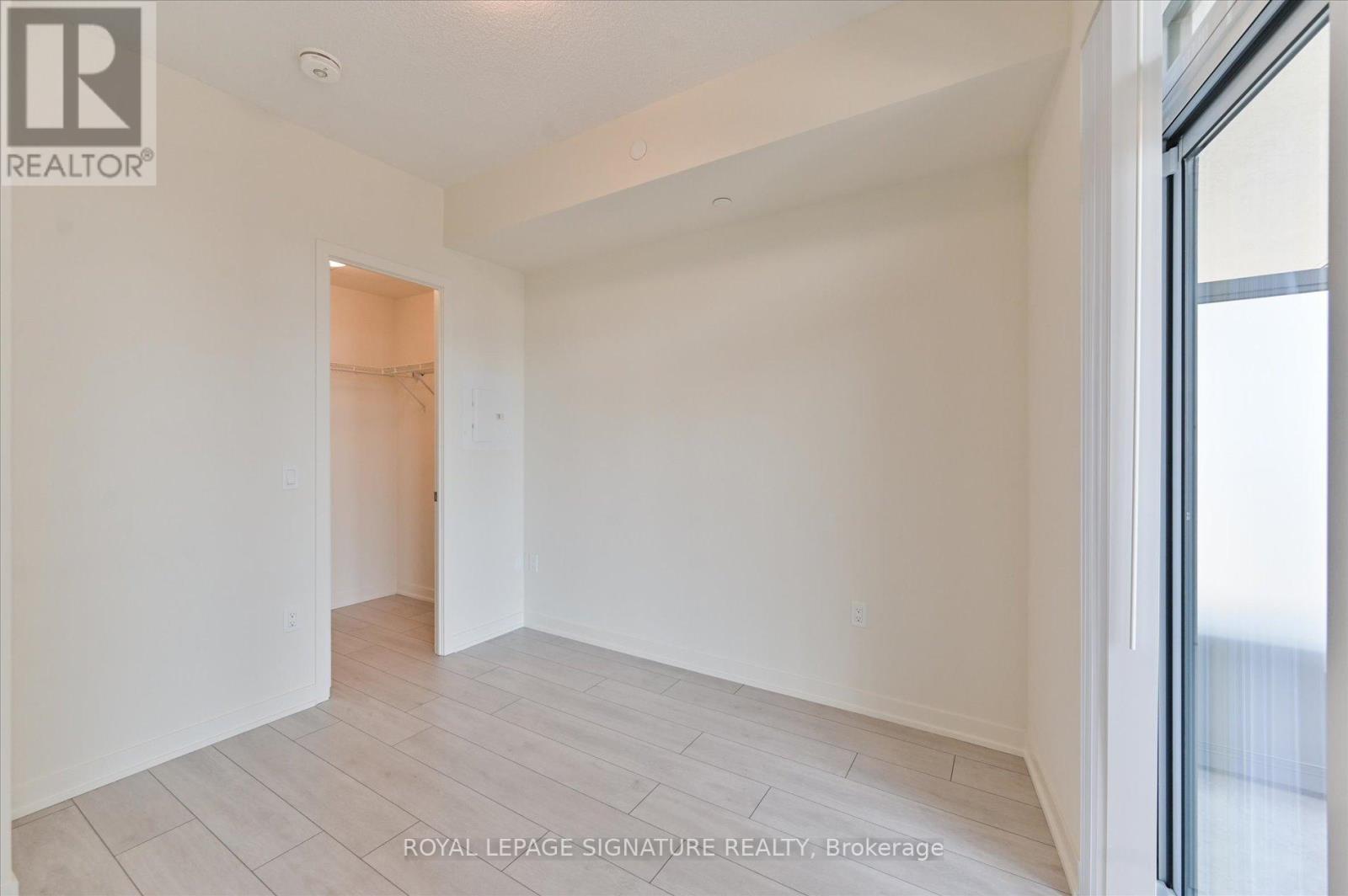 Photo 12 of 3306 38 Annie Craig Drive, Toronto ON