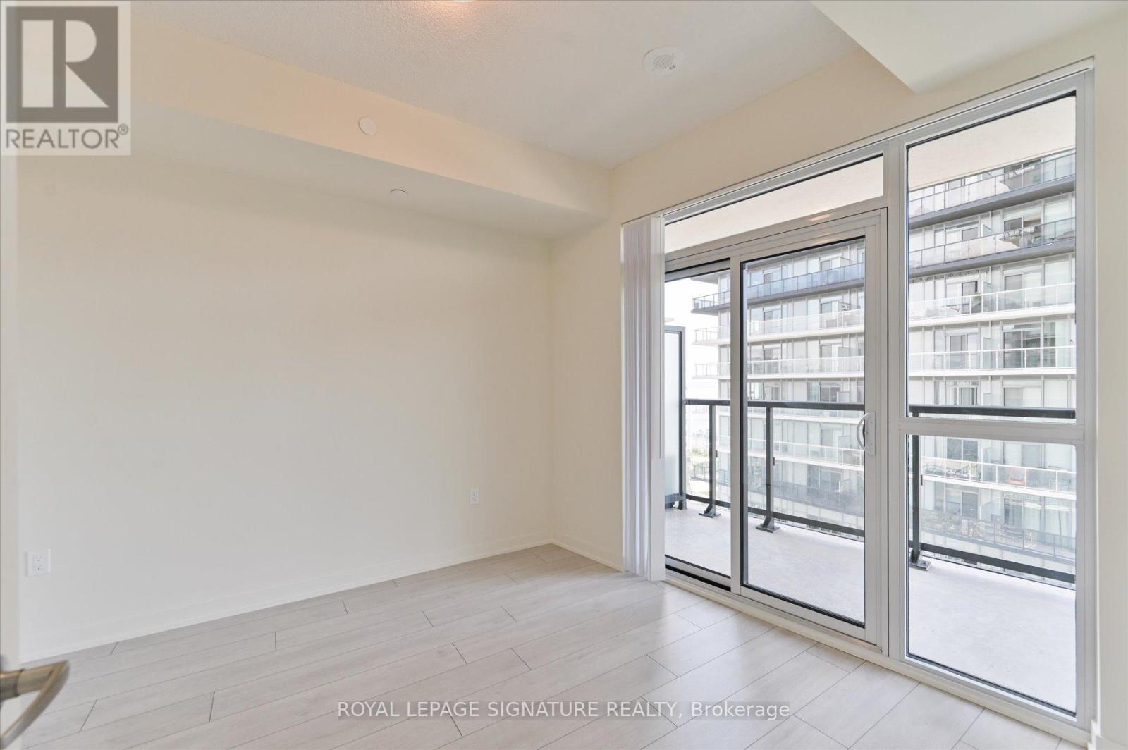 Photo 22 of 3306 38 Annie Craig Drive, Toronto ON