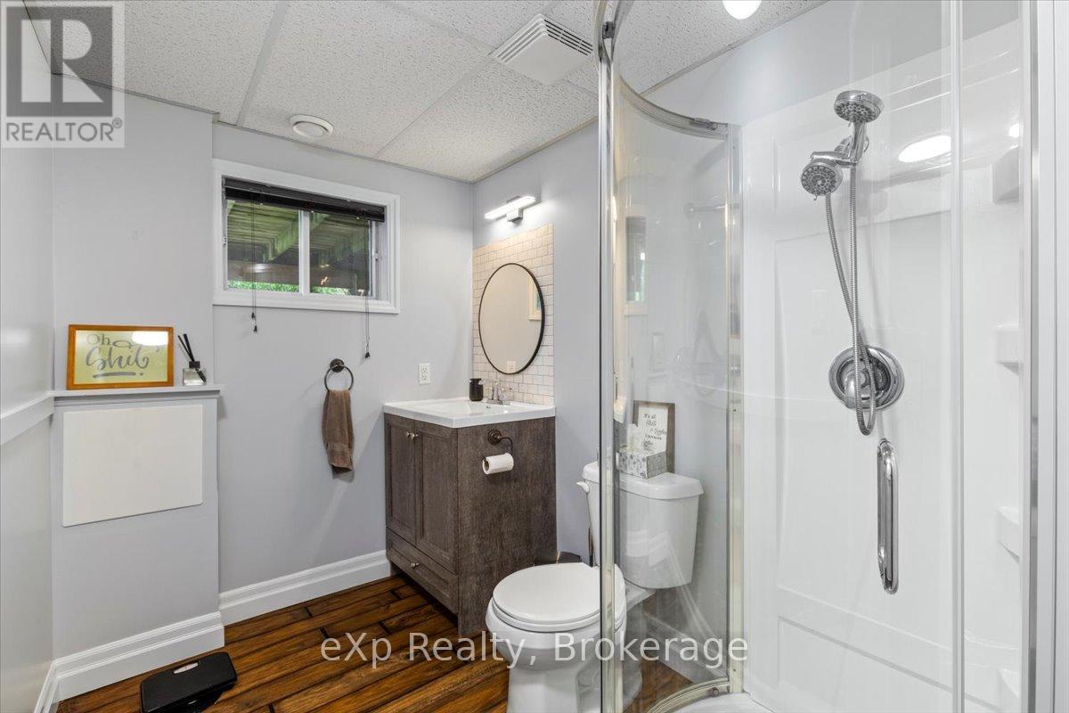 Photo 18 of 40 Arthur Street W, Minto ON