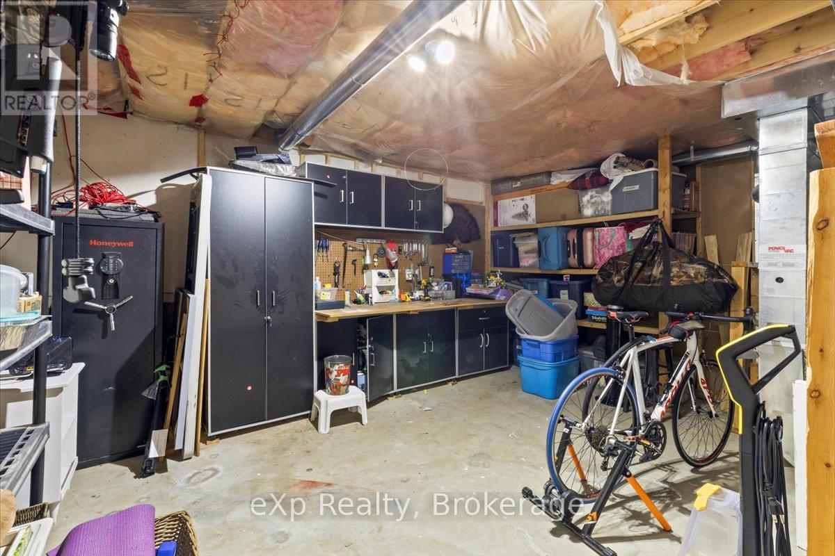 Photo 21 of 40 Arthur Street W, Minto ON