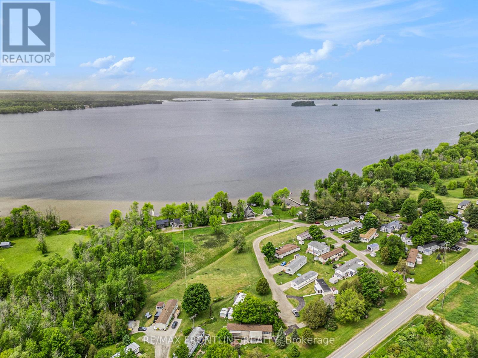 Photo 4 of 261 Hillview Road, Drummond North Elmsley ON