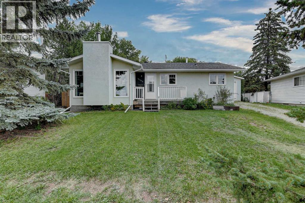 Single Family House Bungalow for Sale in   Street Mountview Grande Prairie 