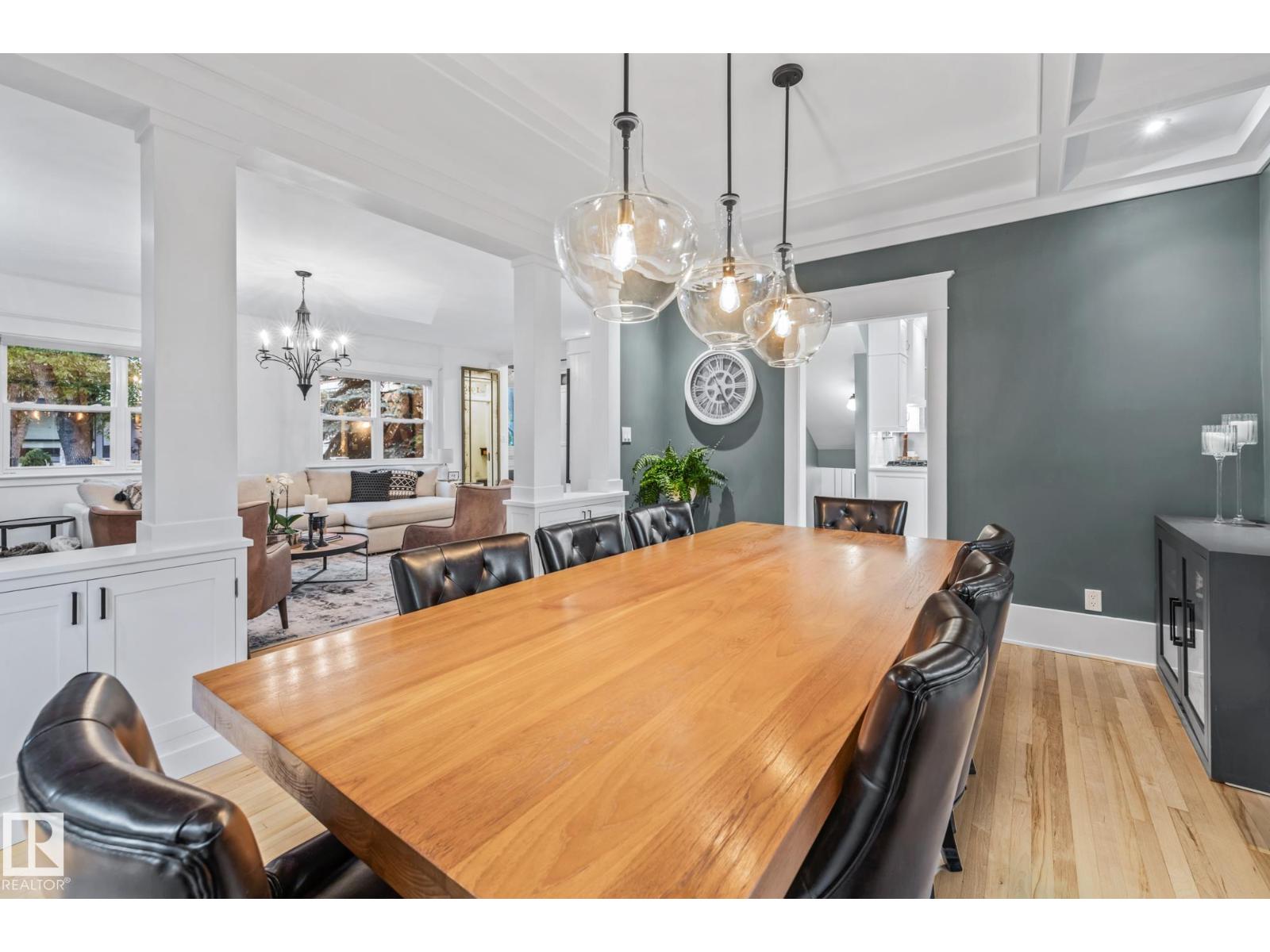 Photo 10 of 12417 103 Av Nw, Edmonton AB