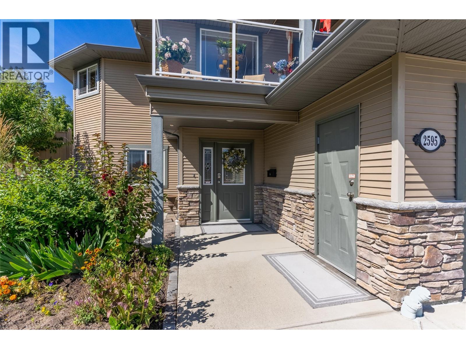 Photo 6 of 2595 Talbot Drive, Kamloops BC