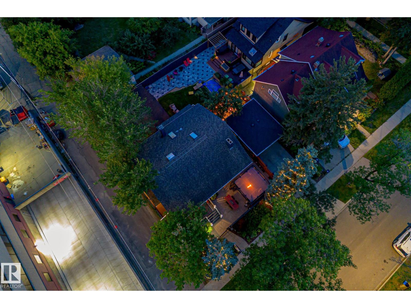 Photo 68 of 12417 103 Av Nw, Edmonton AB