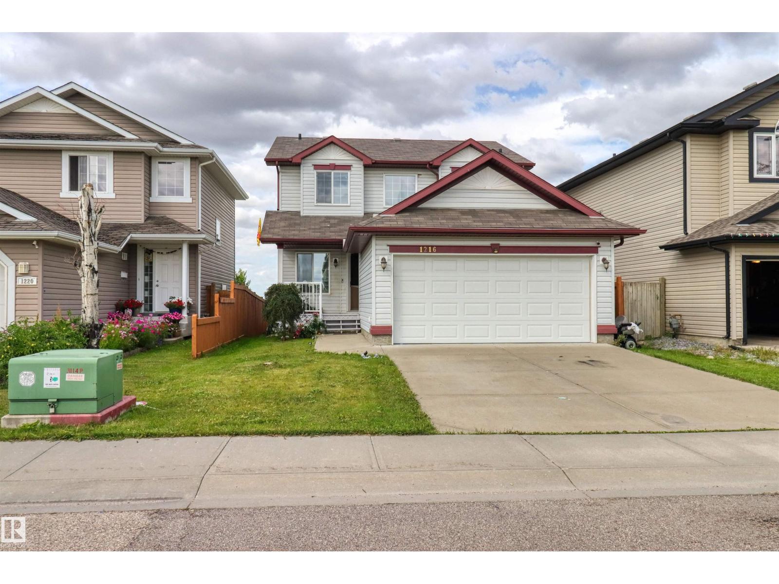 Photo 1 of 1216 36 C Ave Nw, Edmonton AB