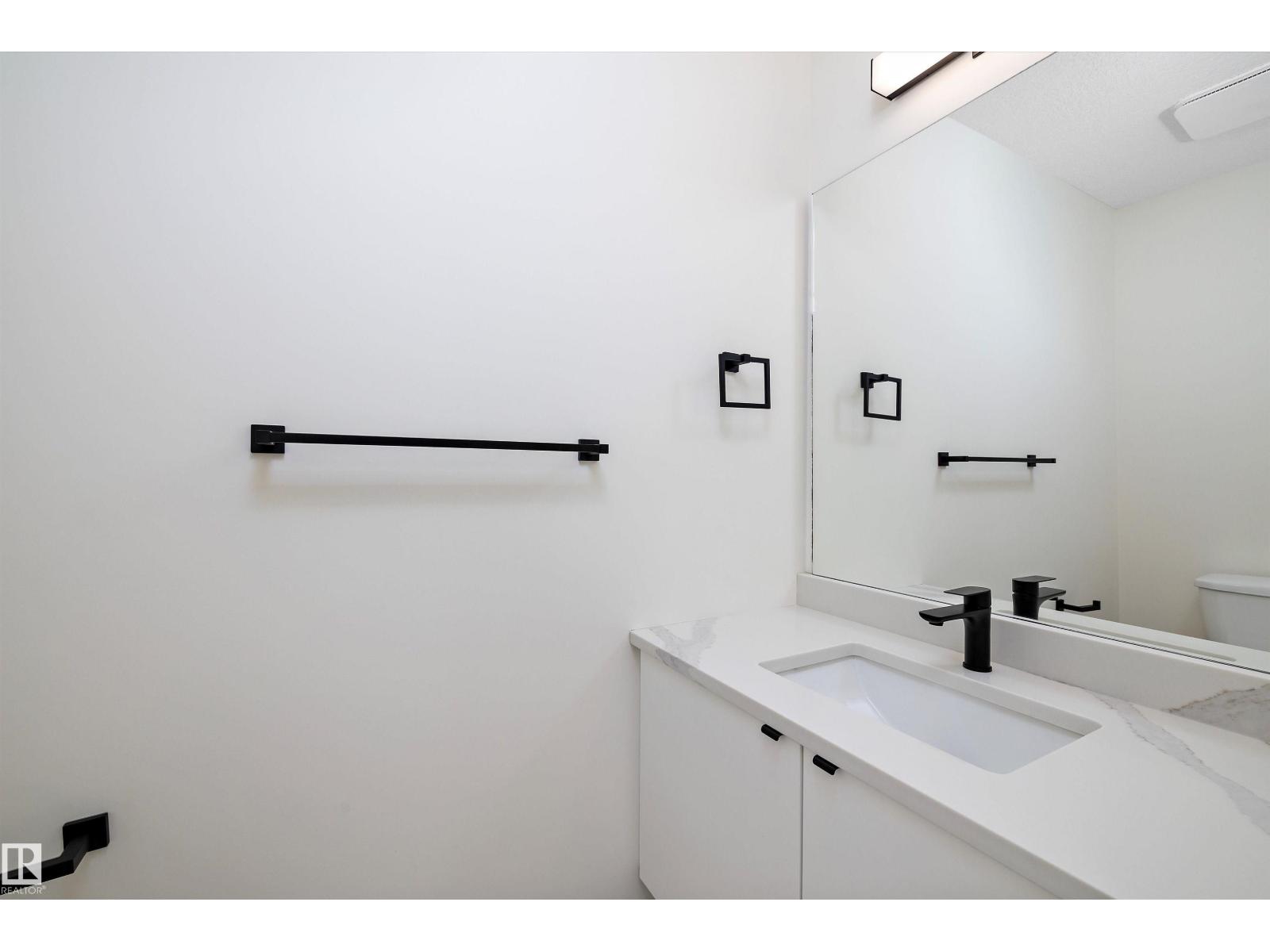 Photo 21 of 11338 89 St Nw, Edmonton AB