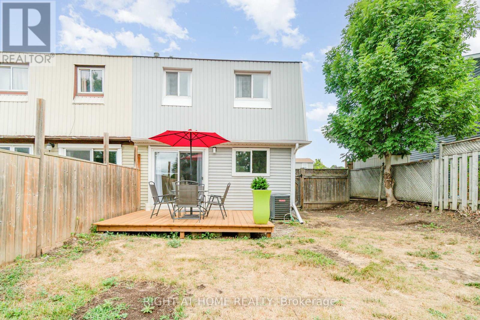Photo 24 of 50 Roser Crescent, Clarington ON