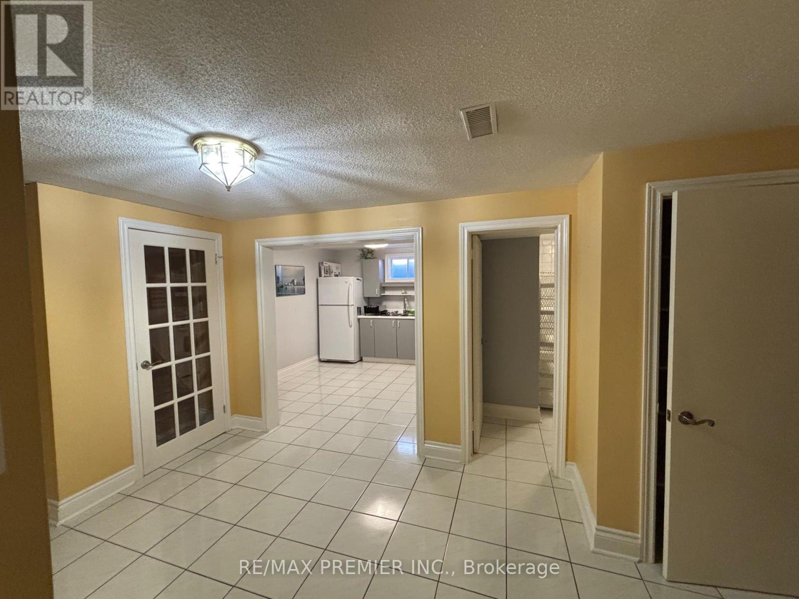 Photo 1 of 160 Fiori Drive, Vaughan ON