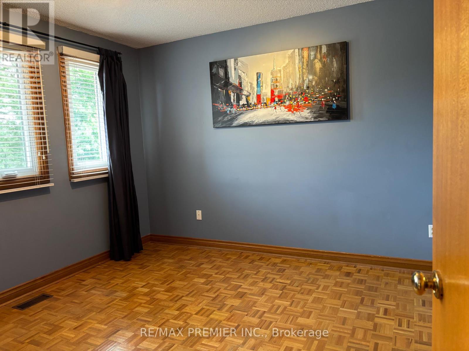 Photo 20 of 160 Fiori Drive, Vaughan ON