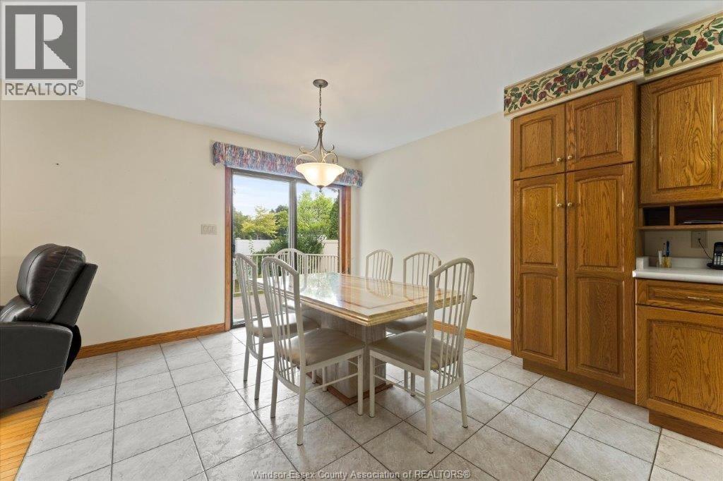 Photo 16 of 2805 Mangin Crescent, Windsor ON