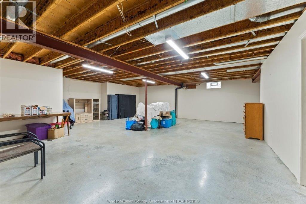 Photo 24 of 2805 Mangin Crescent, Windsor ON