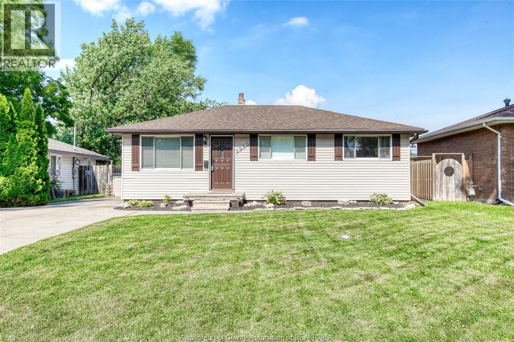Photo 1 of 2980 Clemenceau, Windsor ON