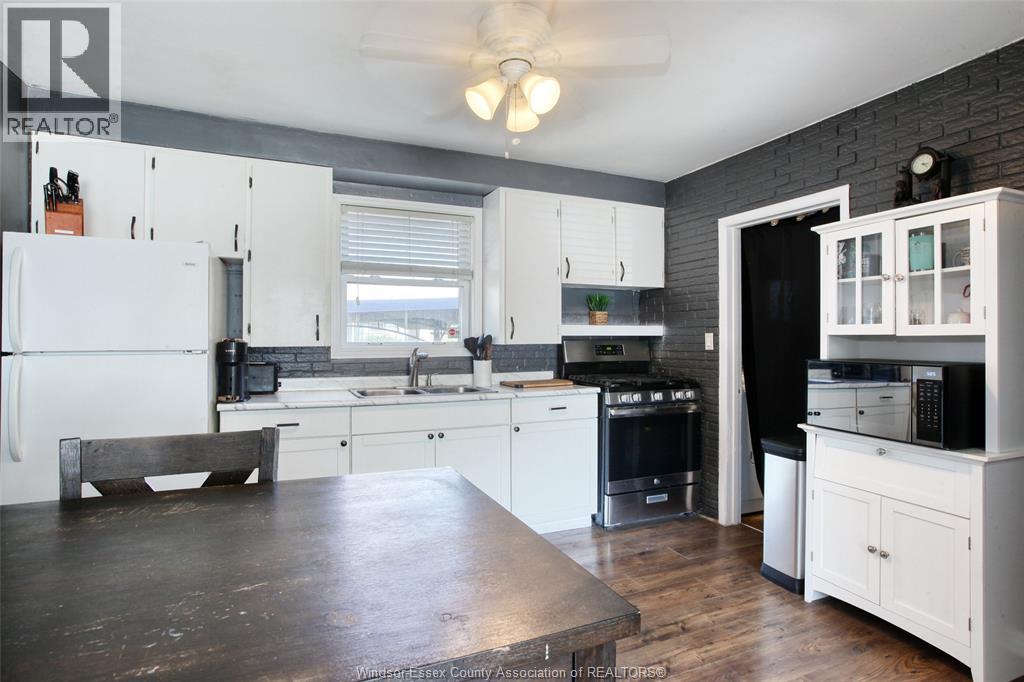 Photo 10 of 2980 Clemenceau, Windsor ON