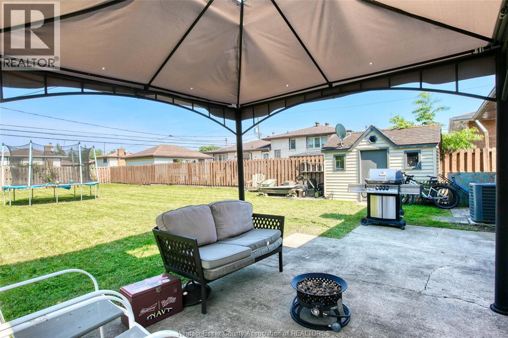 Photo 23 of 2980 Clemenceau, Windsor ON