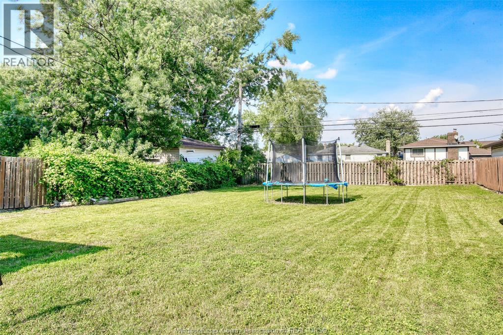 Photo 26 of 2980 Clemenceau, Windsor ON