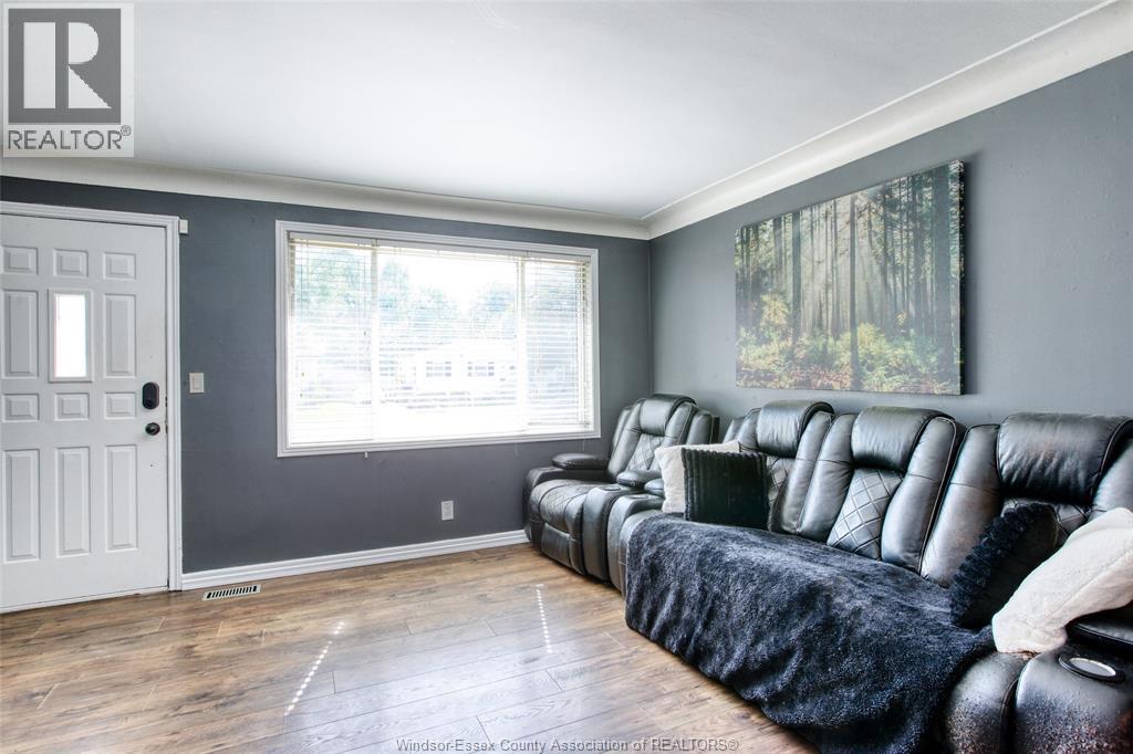 Photo 6 of 2980 Clemenceau, Windsor ON