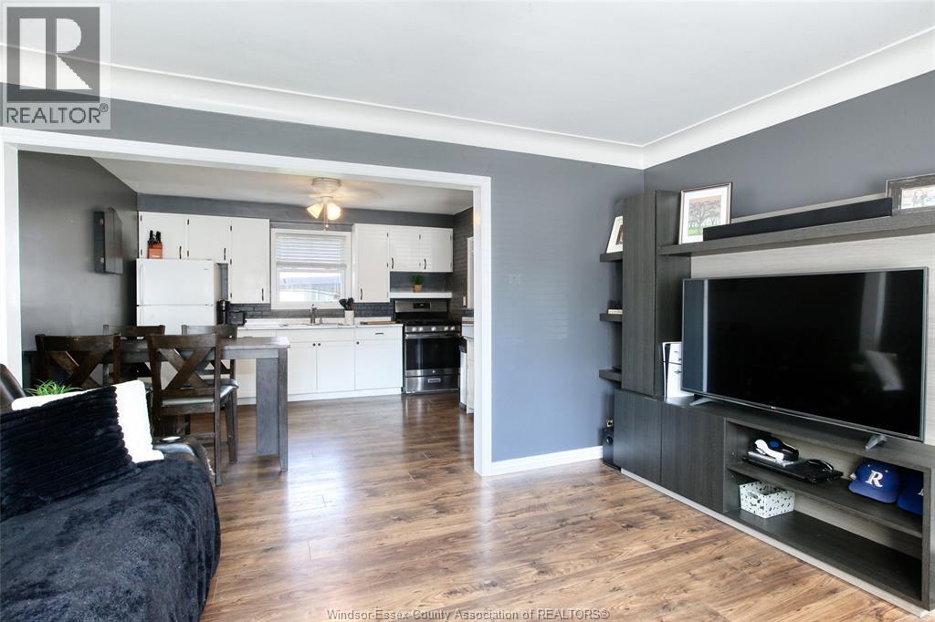 Photo 8 of 2980 Clemenceau, Windsor ON
