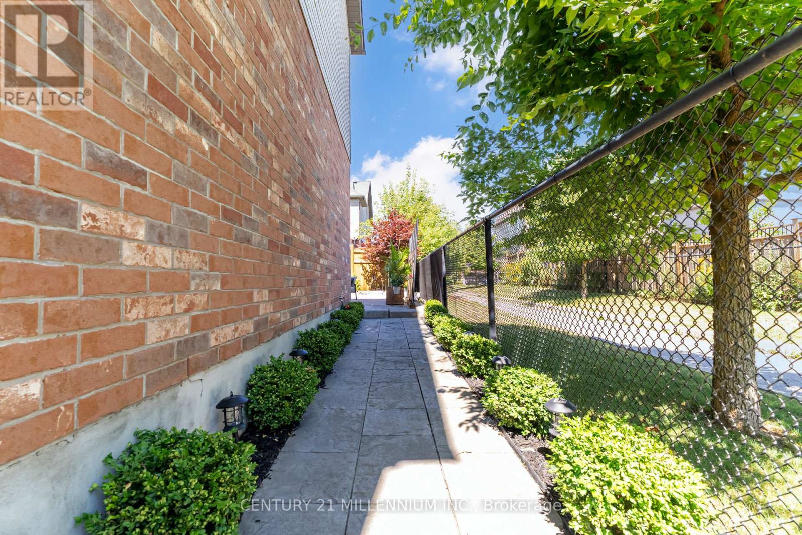 Photo 46 of 69 Preston Drive, Orangeville ON