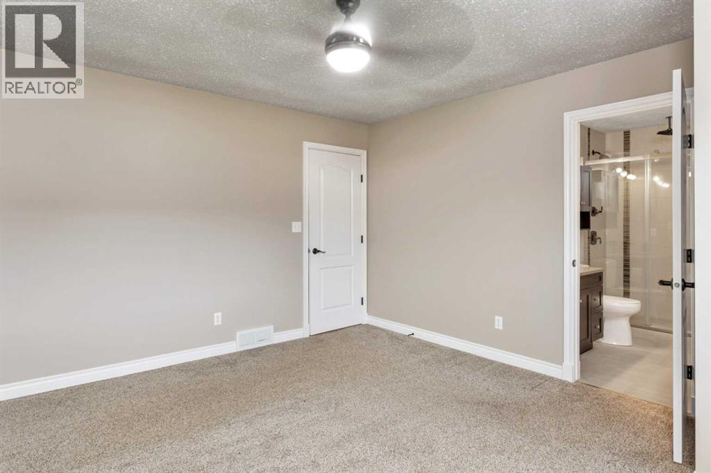 Photo 13 of 38 Wiltshire Boulevard, Red Deer AB