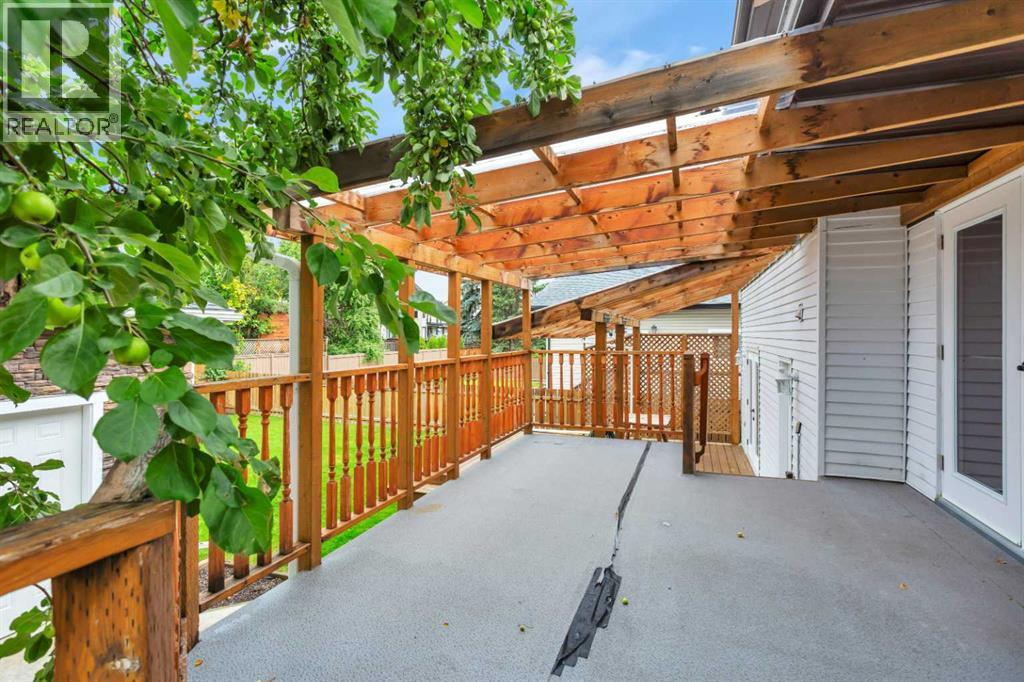 Photo 33 of 38 Wiltshire Boulevard, Red Deer AB
