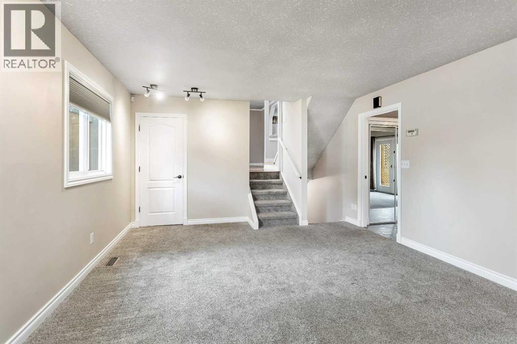 Photo 19 of 38 Wiltshire Boulevard, Red Deer AB