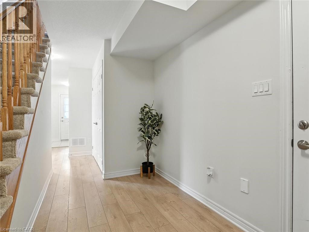 Photo 14 of 755 Linden Drive Unit 53, Cambridge ON
