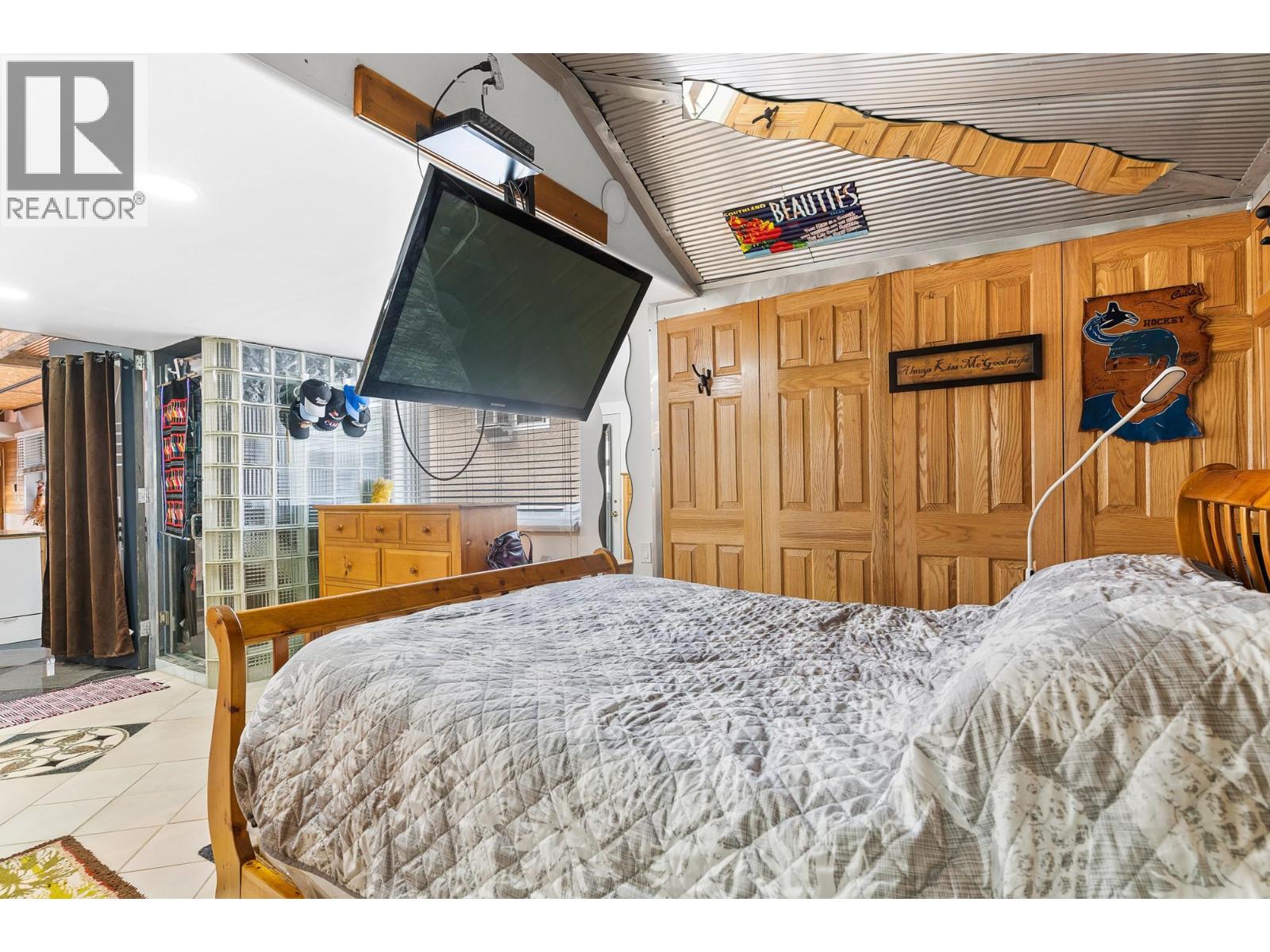 Photo 7 of 1867 Salisbury Avenue, Port Coquitlam BC