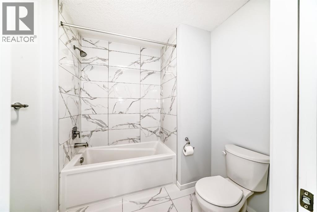 Single Family House for Sale in  Carringham Road NW Carrington Calgary 