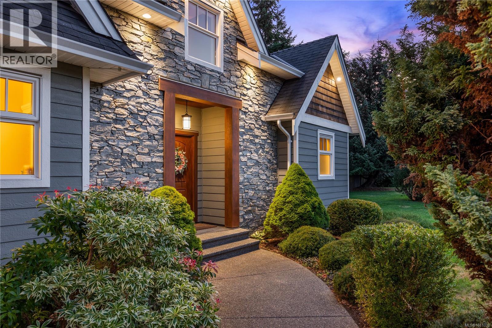 759 Cameleon Pl, Campbell River