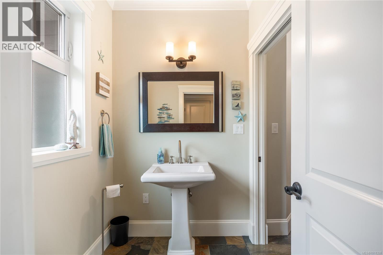 759 Cameleon Pl, Campbell River