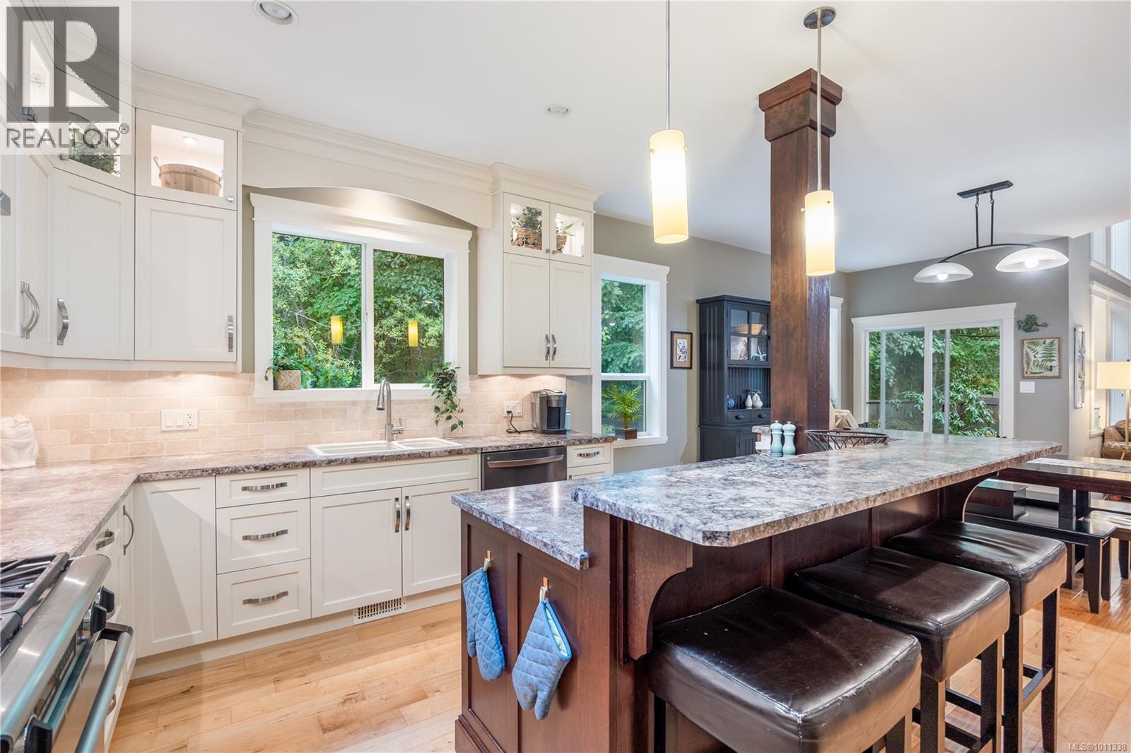 759 Cameleon Pl, Campbell River