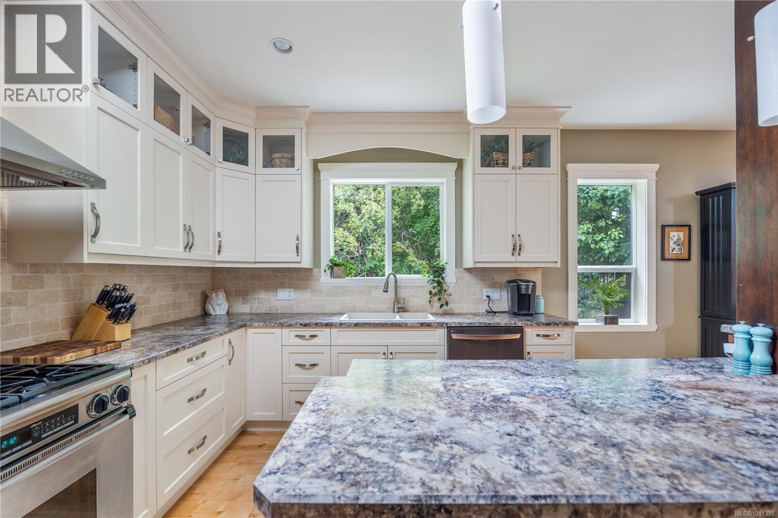 759 Cameleon Pl, Campbell River