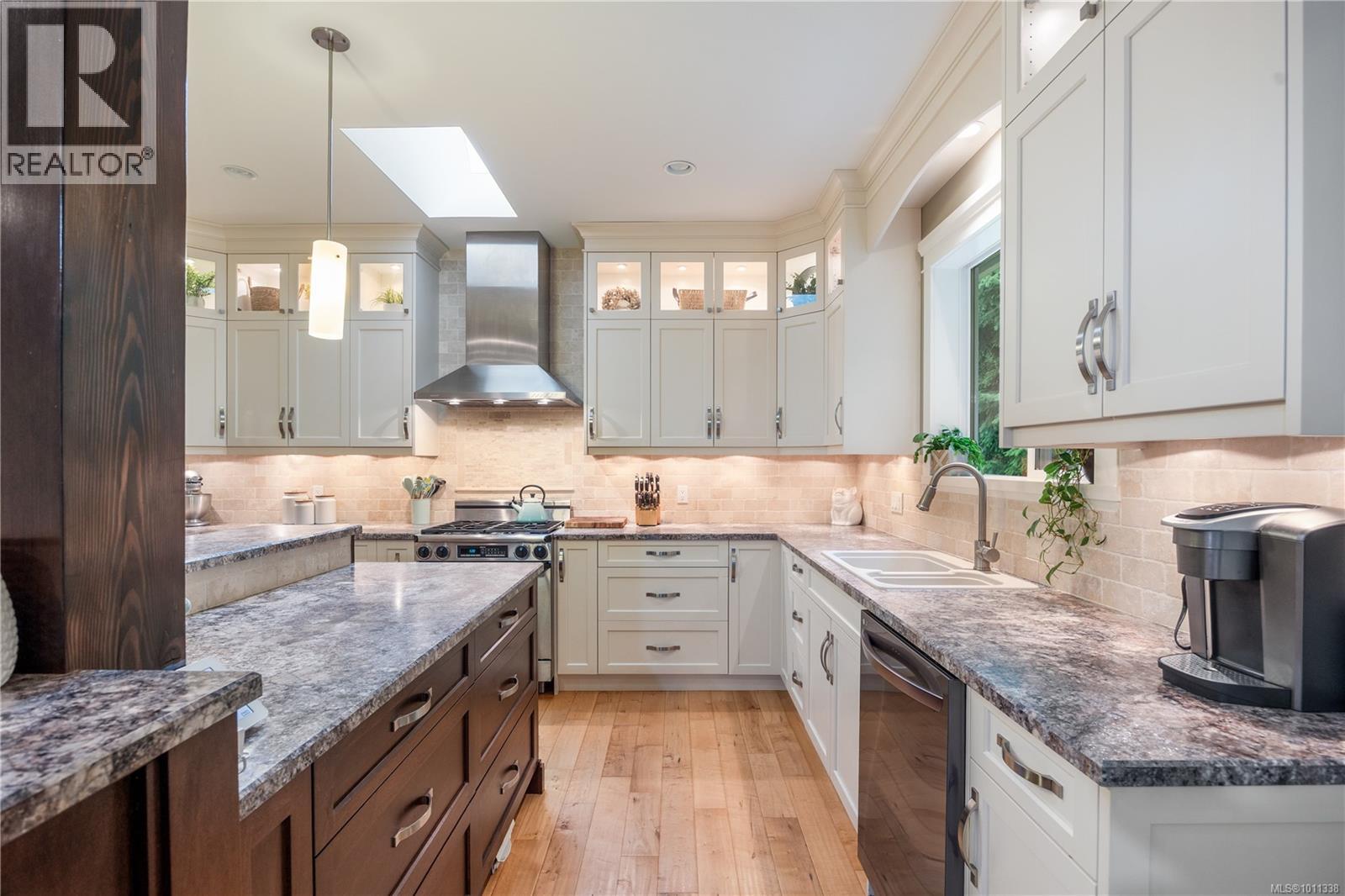 759 Cameleon Pl, Campbell River