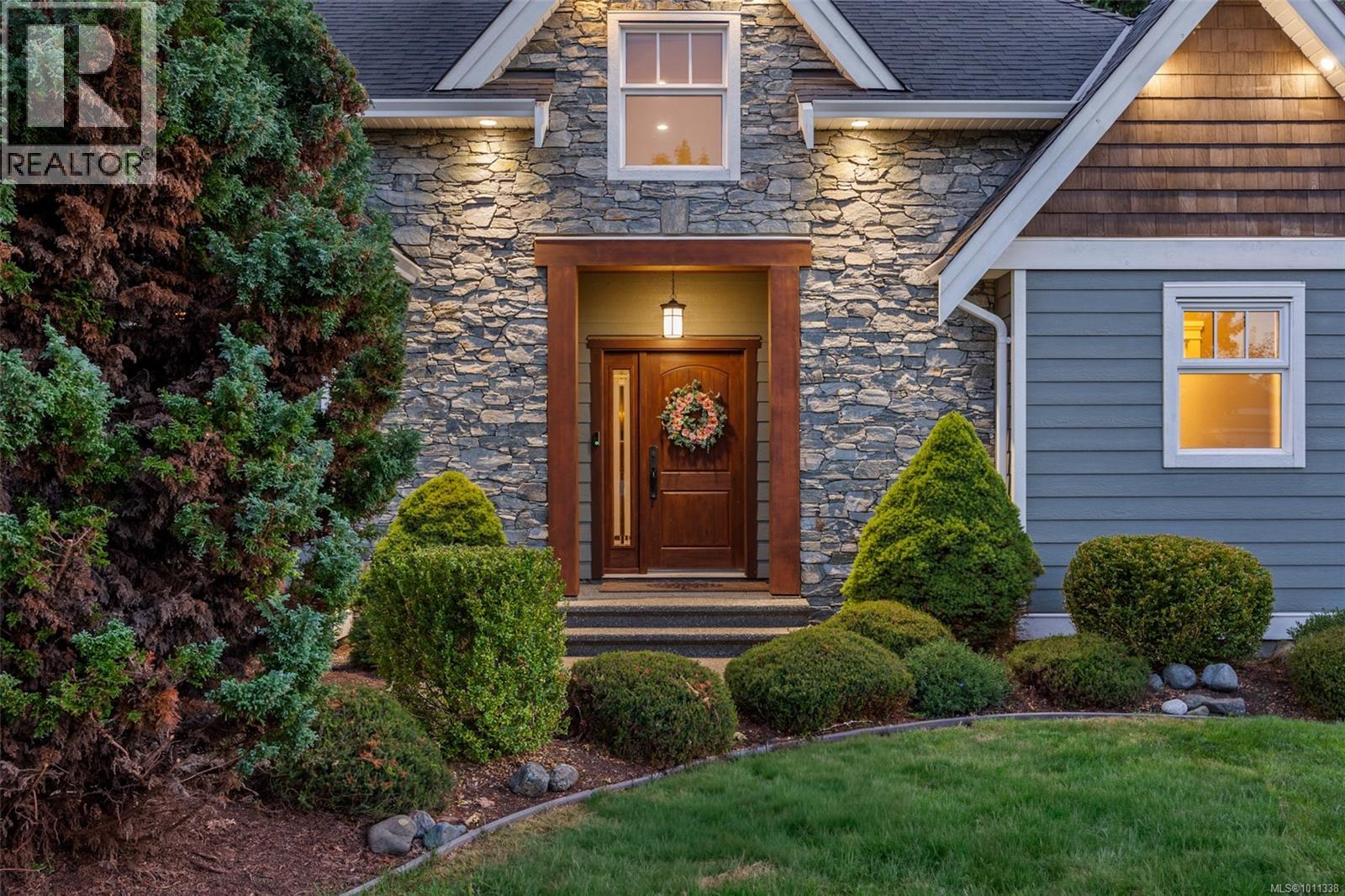 759 Cameleon Pl, Campbell River